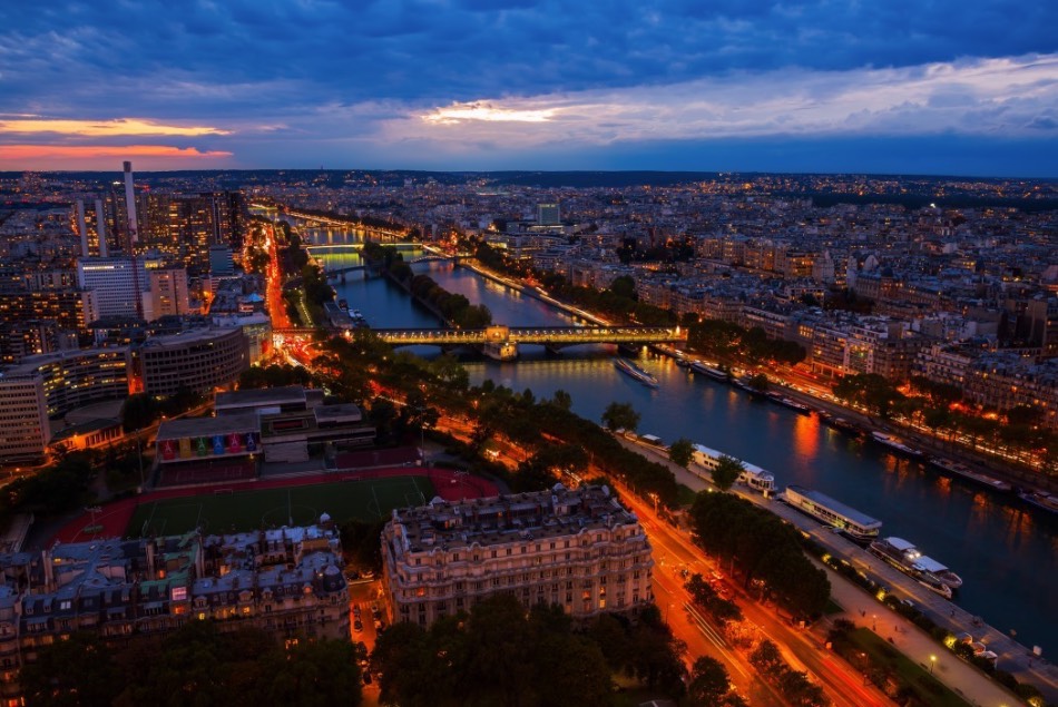 Ekdromi Paris 04