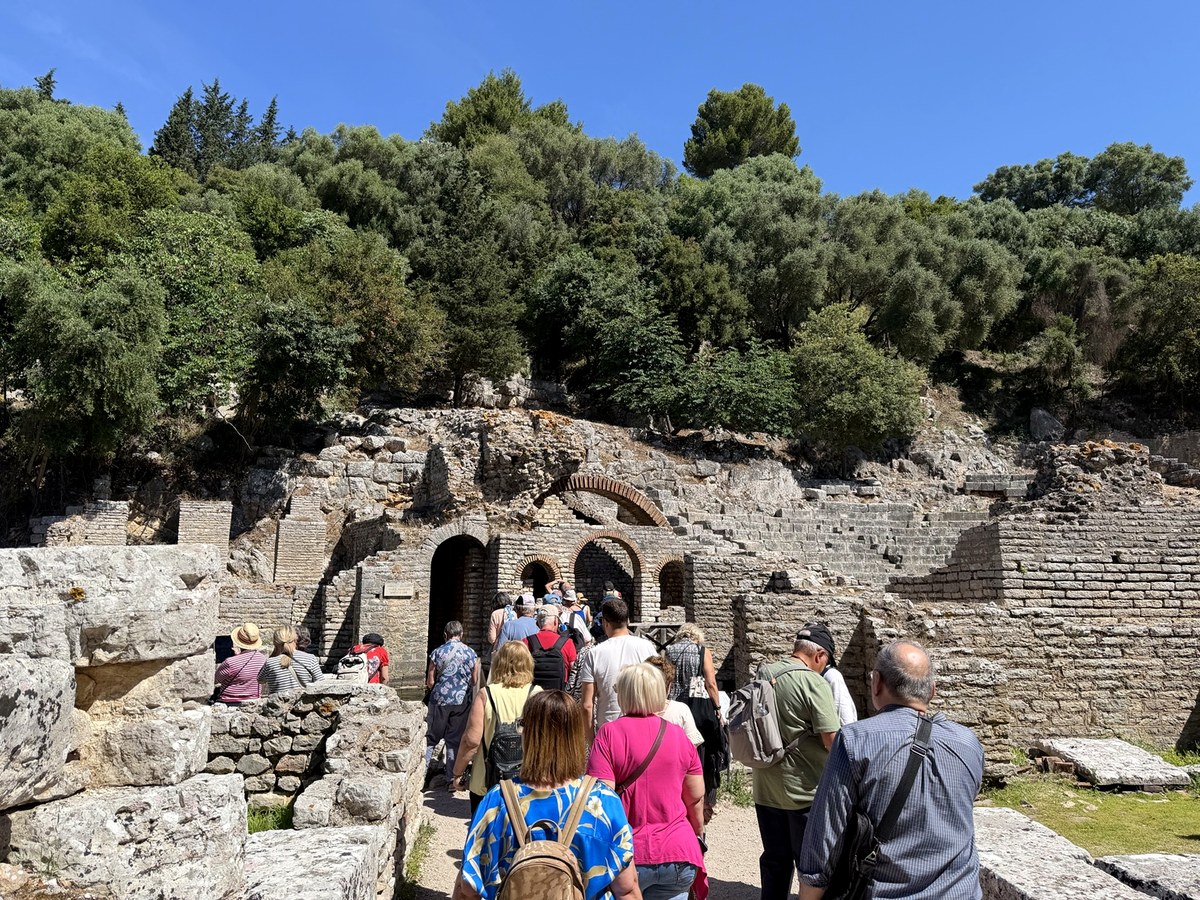 Γκρουπ Trogadas Travel στο Βουθρωτό